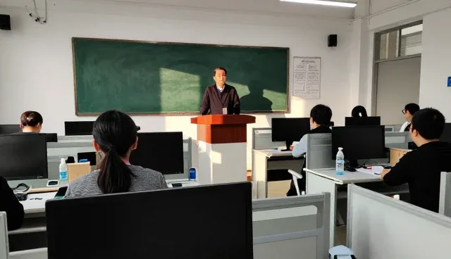 教育机构如何通过服务优化提升师资培训效果